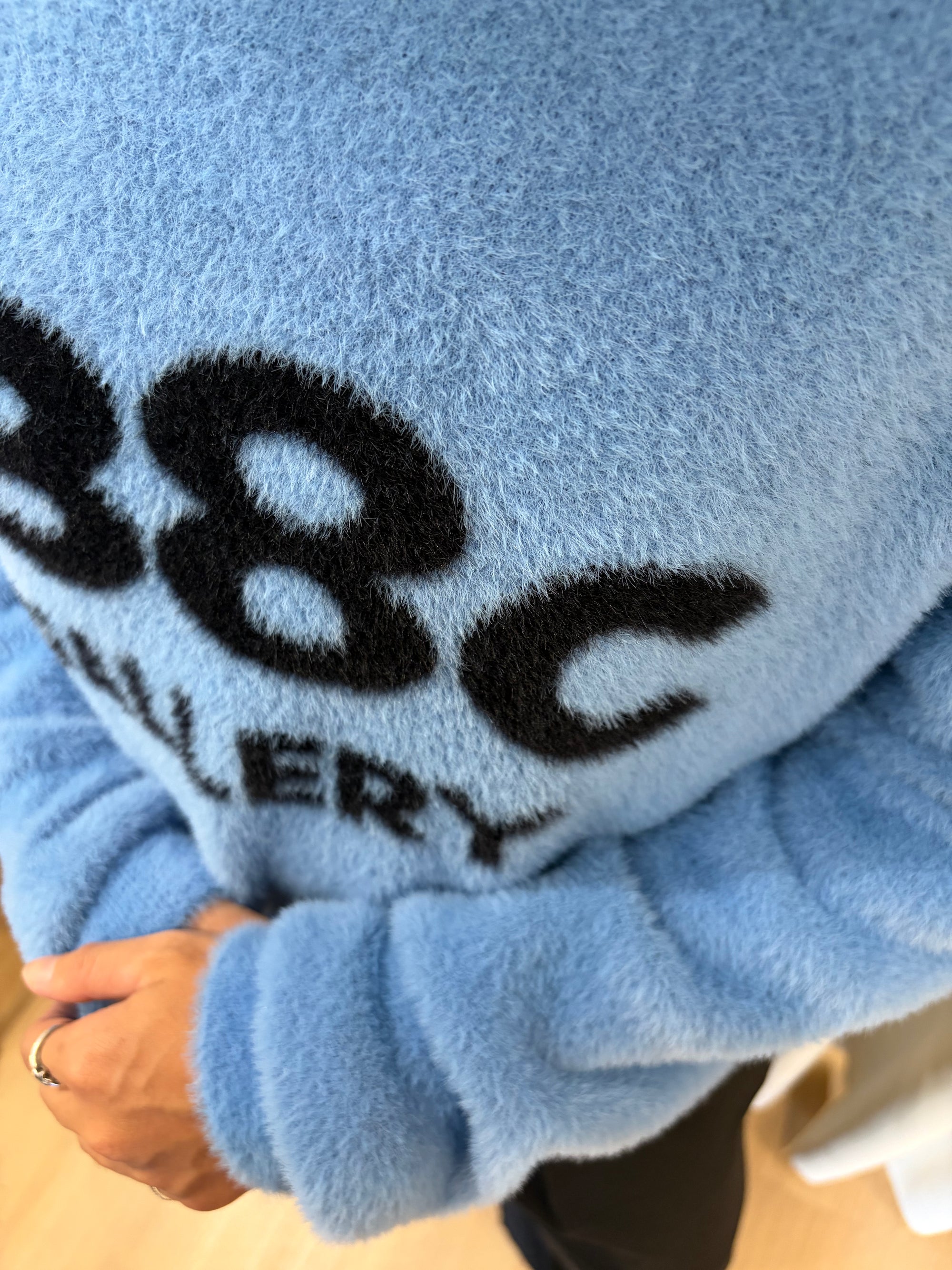138knitwear / Love Knit Fuzzy Sweater